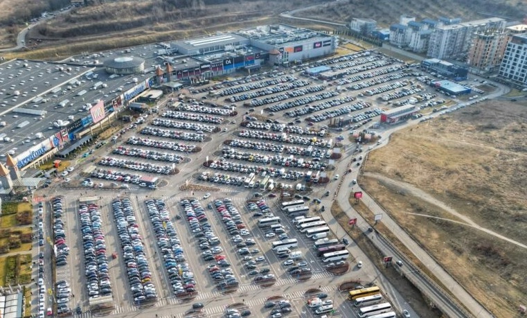 Tot Clujul e la mall duminica