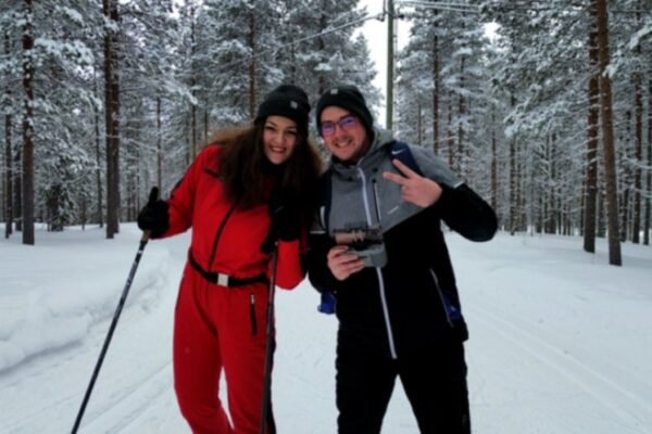 Povestea de viață a unei studente din Cluj în Laponia, alături de iubitul ei