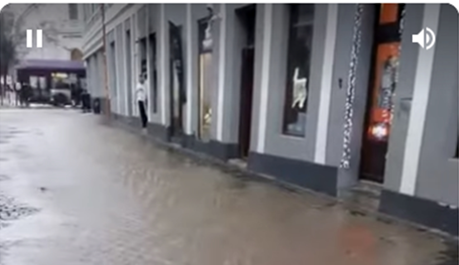 Canalizarea în orașul de cinci a stele