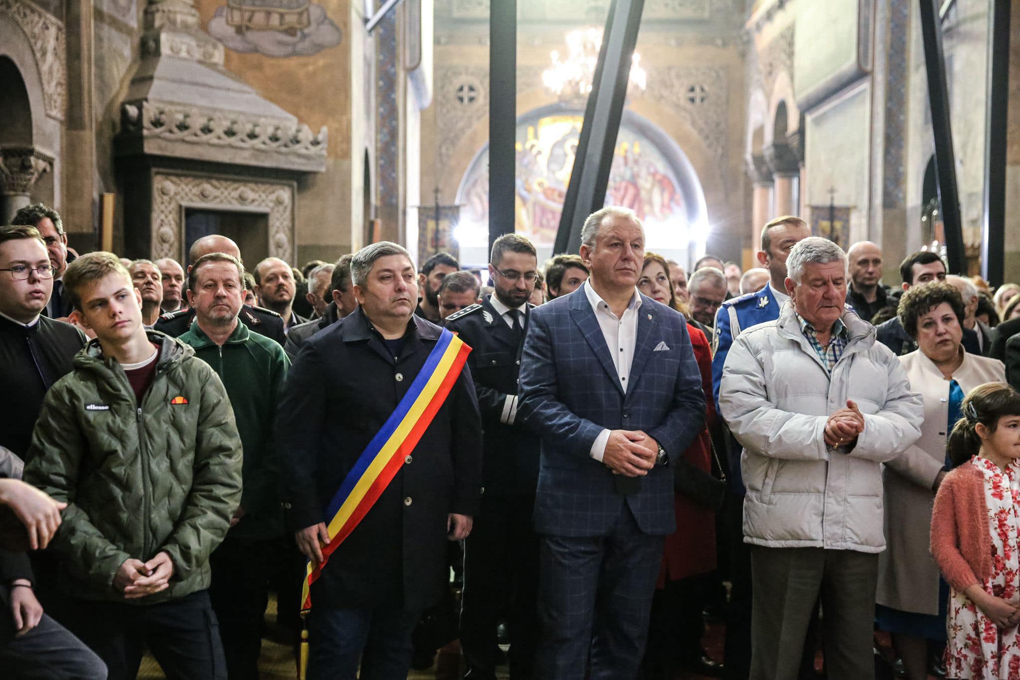 Paranghelie politică de Buna Vestire.