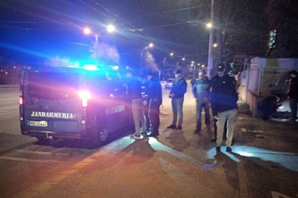 Scandal în centrul Clujului. Suporterii s-au încăierat între ei, fiind necesară intervenția Jandarmeriei Cluj