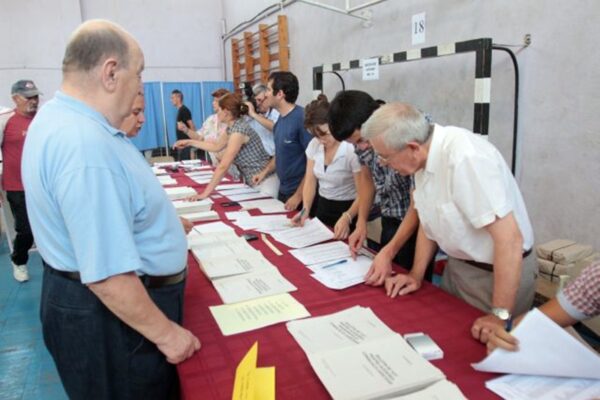 Bătaie mare pe locurile din comisiile electorale. Ce sumă maximă se poate câștiga în trei zile