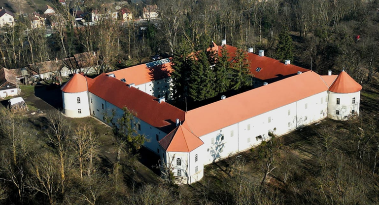 Castelul din Gilău va fi inaugurat în mai
