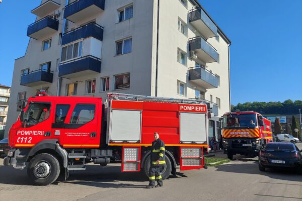 Incendiu într-un bloc din Florești. Un bărbat s-a ales cu arsuri