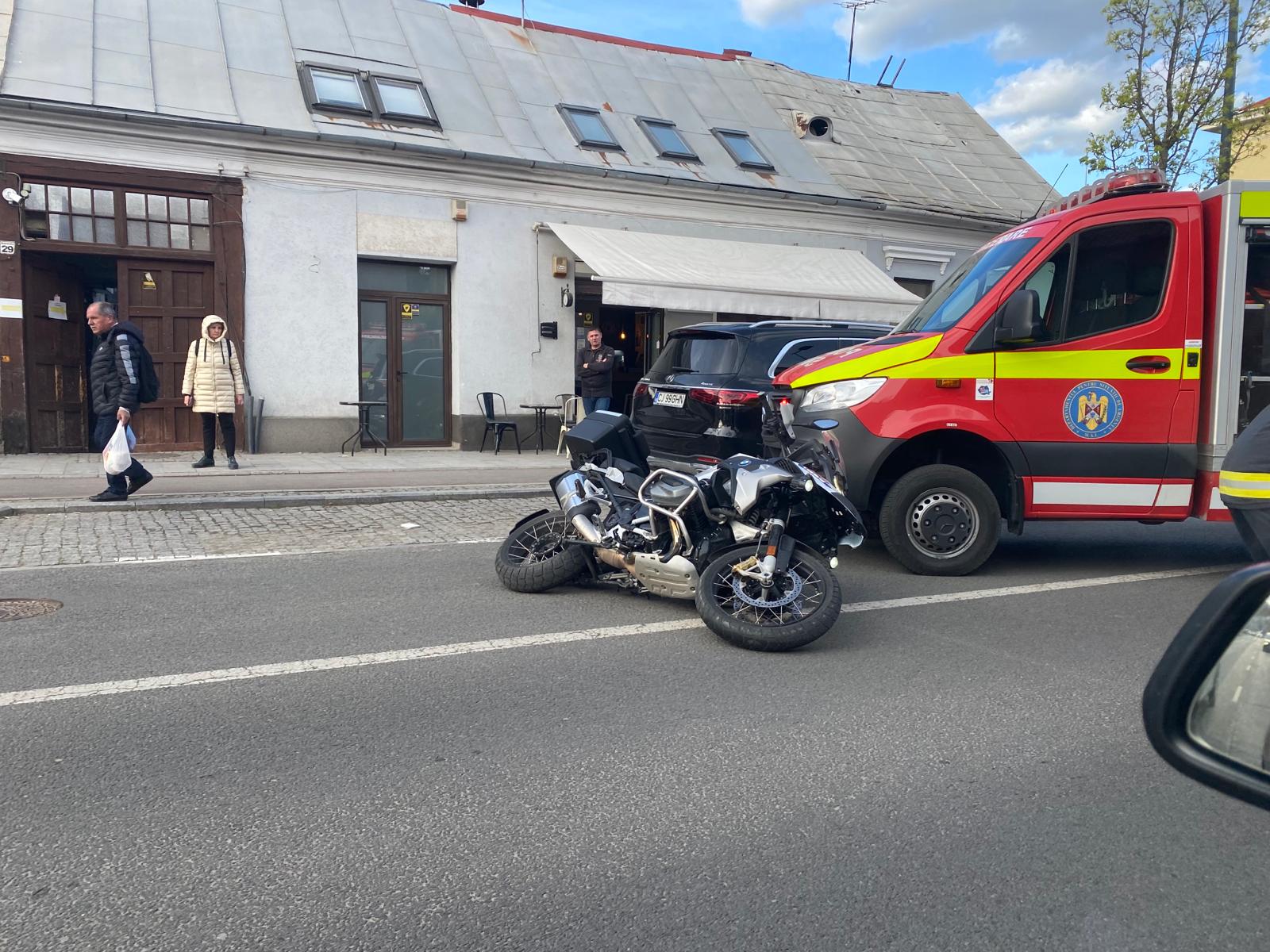 Accident de motocicletă în centrul Clujului