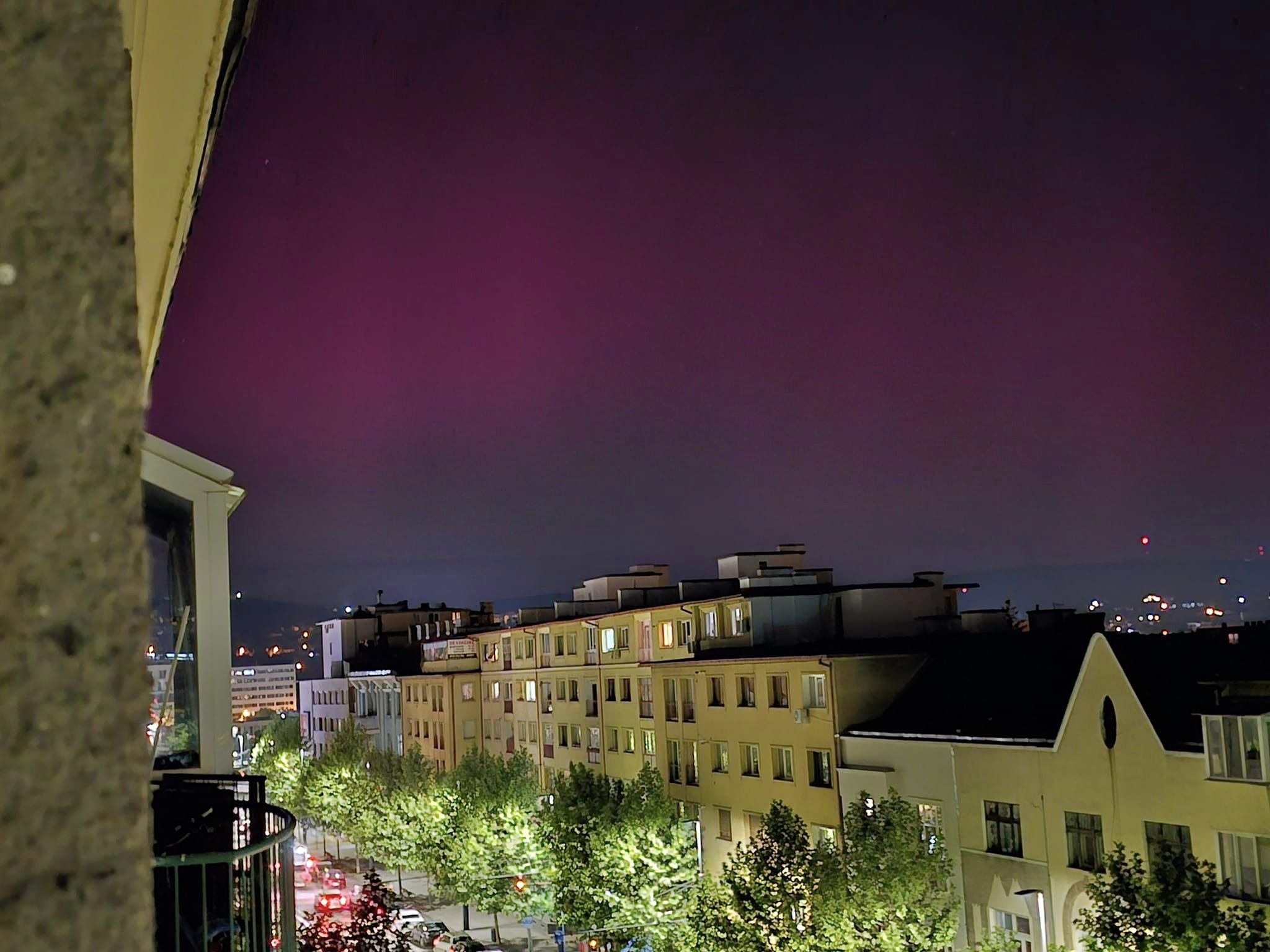 Aurora Boreala la Cluj, vizibila de pe str. Horea - Foto Lucian Nuta