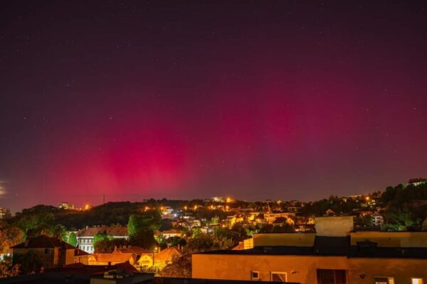 Aurora Boreală surprinsă vineri seara pe cerul Clujului