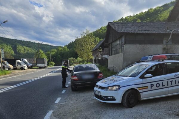 Șofer rupt de beat a provocat două accidente pe un drum din Cluj