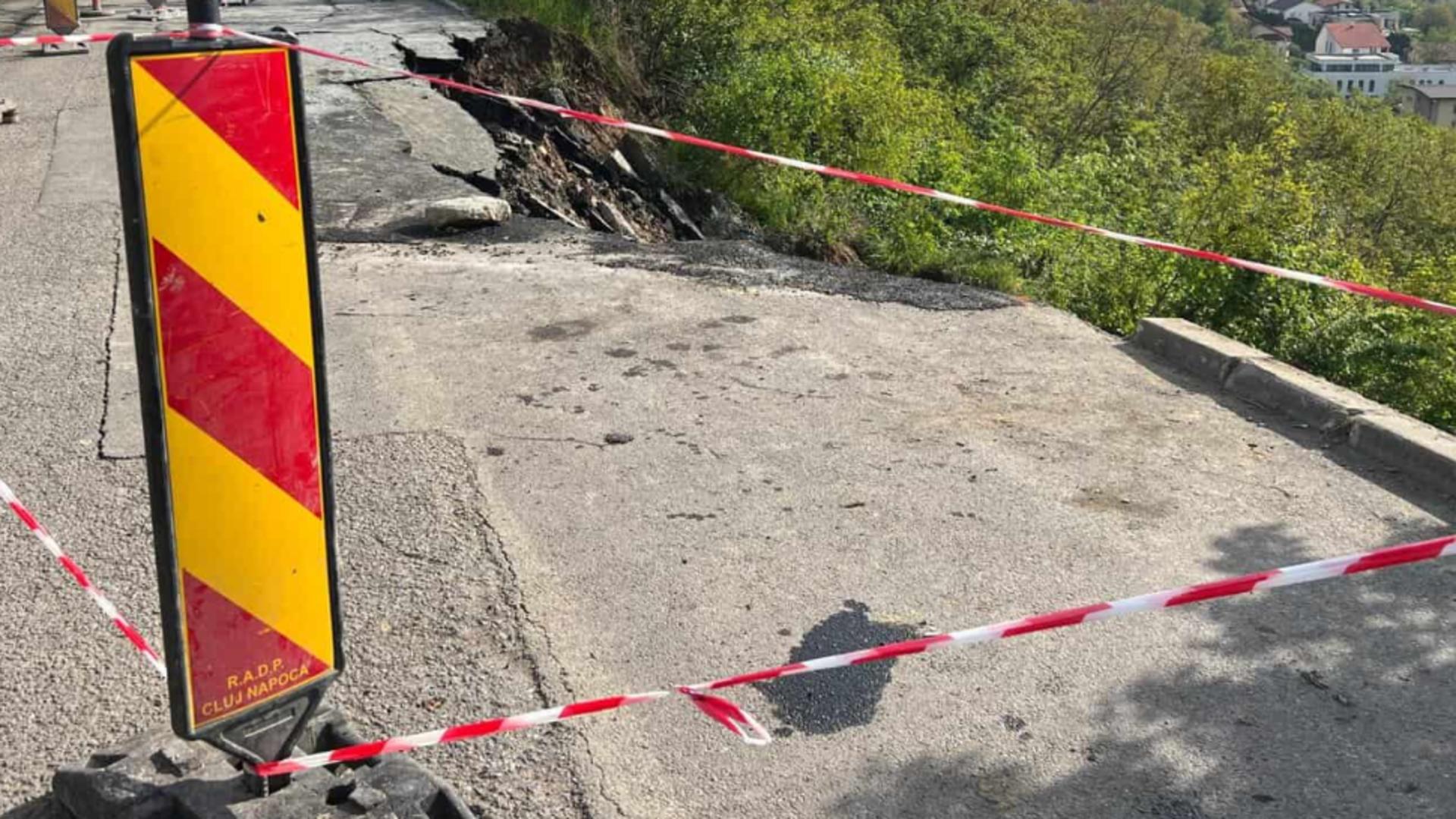 Alunecări de teren pe o stradă din Cluj-Napoca