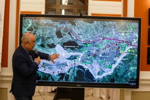 Șapte ani, zero kilometri din șoseaua metropolitană a Clujului. Ce declara Emil Boc acum șapte ani
