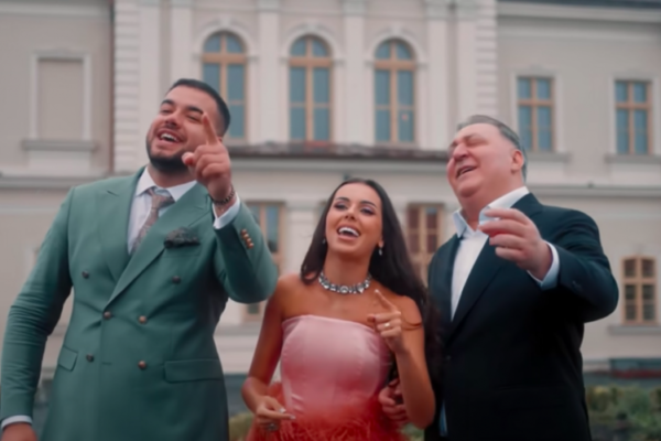 Castelul de la Răscruci închiriat pentru manele. Vali Viijelie și Culiță Sterp printre protagoniști