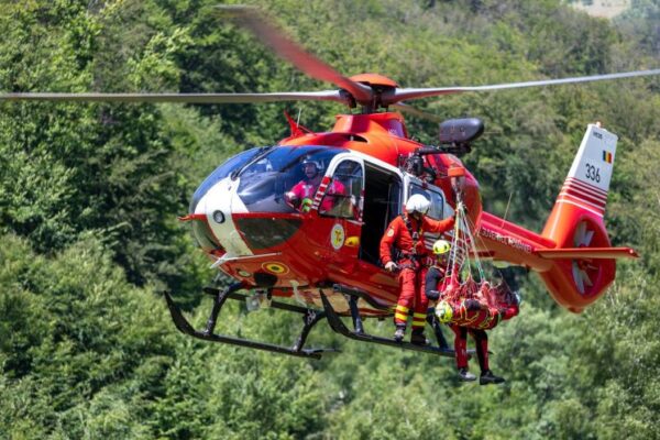 Bărbat găsit mort de salvamontiști pe munte