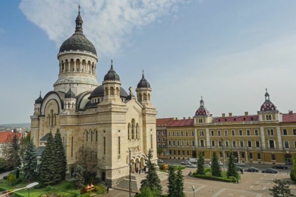 Bisericile din Cluj „înghit” aproape 1 milion de lei de la CJ Cluj