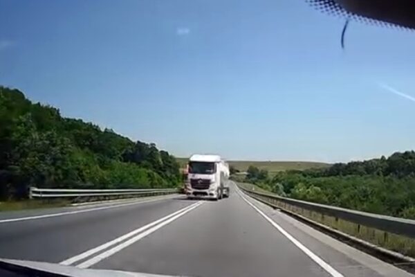 Depășire criminală pe centura Vâlcele – Apahida. Șoferul unui TIR ar trebui să rămână fără permis, pe viață