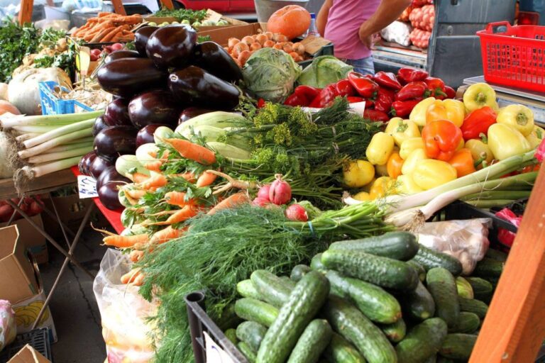 Clujenii se plâng de prețurile mari la piața din Dezmir