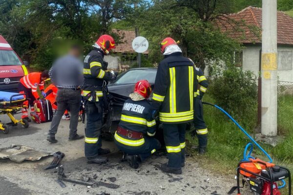 Accident mortal în Cluj. O persoană a murit și alte trei grav rănită