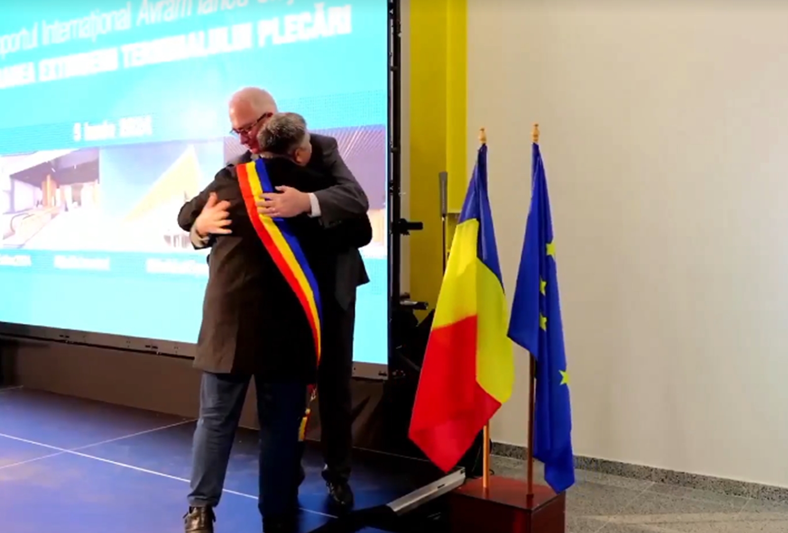 Ipocritul Alin Tișe.