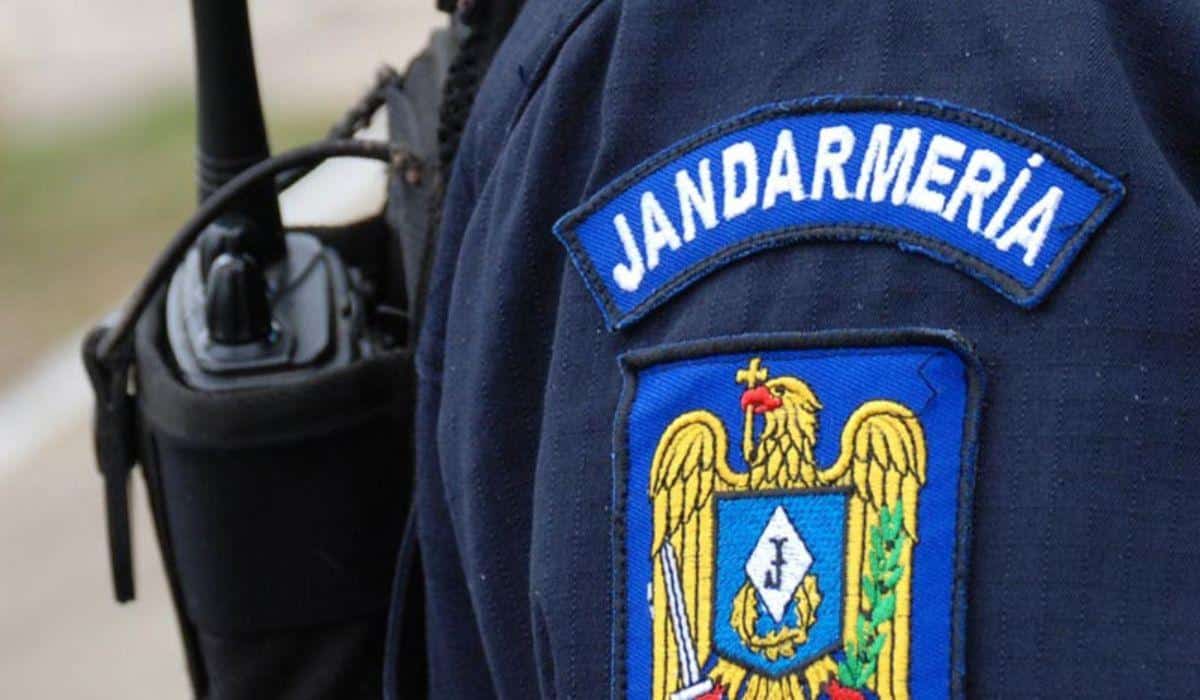 Jandarm judecat pentru deținere de droguri