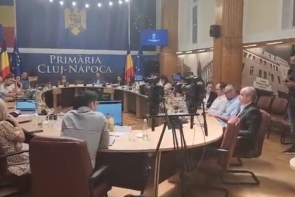 Boc provocat să stea două ore într-un scaun cu rotile