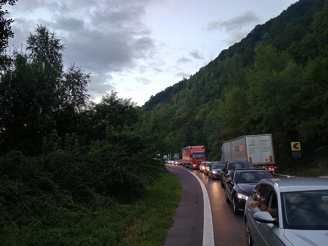 Circulația pe Valea Oltului redeschisă de astăzi