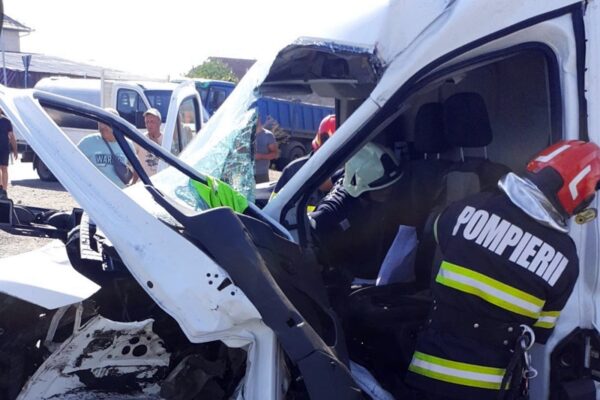 Accident de tren la Câmpia Turzii. Cât de inconștient trebuie să fii să faci una ca asta