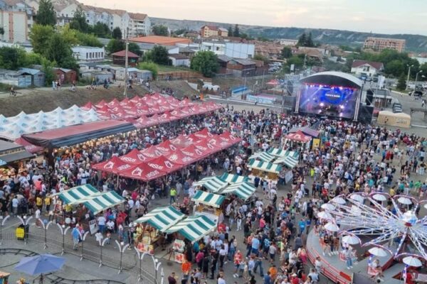 Câmpia Turzii va fi în sărbătoare. Cine cântă la Summer Fest?