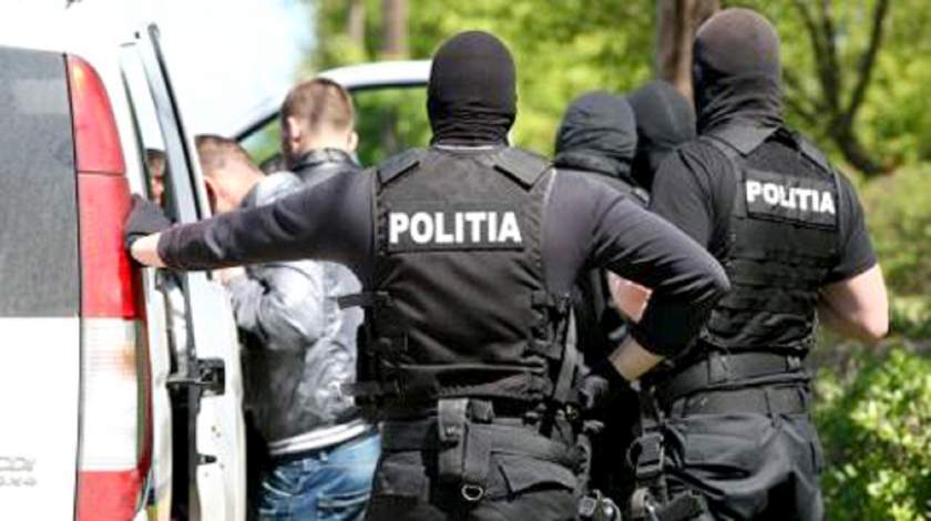 Un minor din Cluj a fost sechestrat şi violat