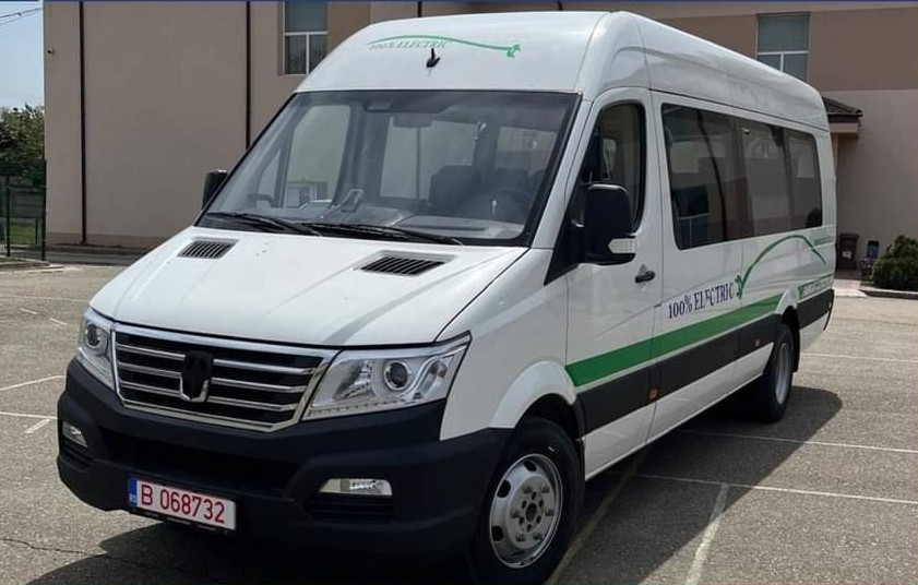 Încă 25 de microbuze electrice achiziționate