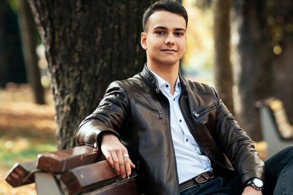 Doi elevi din Cluj, medialiați cu bronz la Olimpiada Internațională de Inteligență Artificială