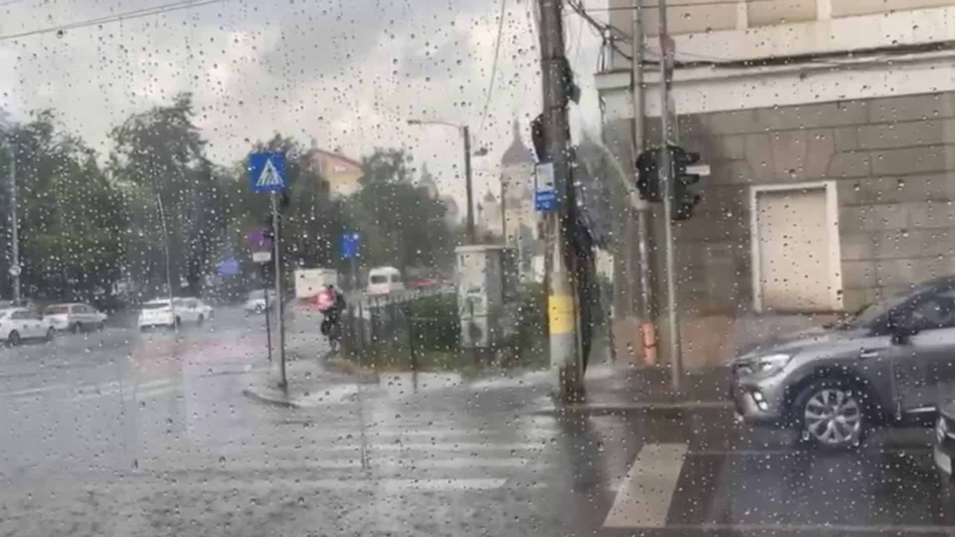 Furtuna Ashley lovește România și aduce un val de aer polar