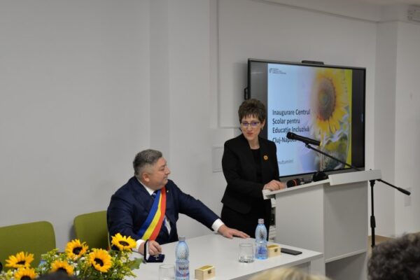 Cine este directoarea de școală din Cluj finalistă la Gala Premiilor Directorii Anului 2024