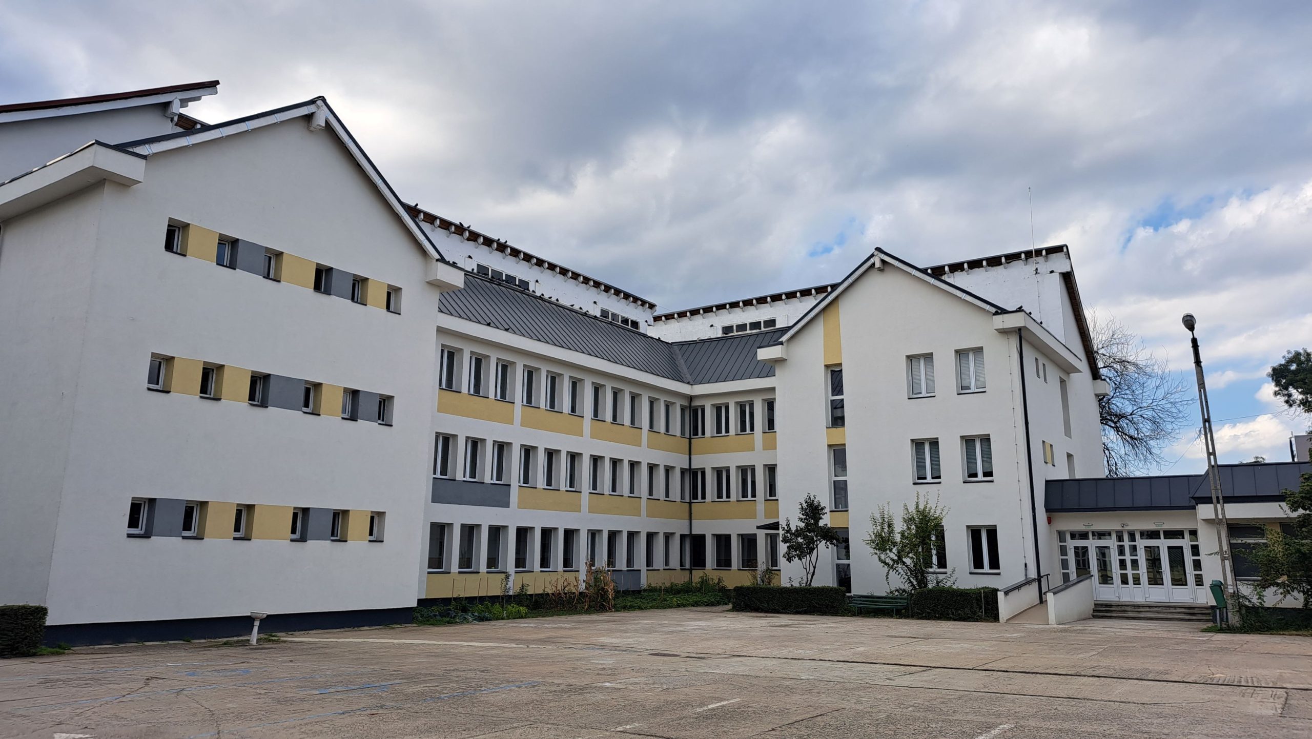 Un nou teren de sport va fi construit la Cluj
