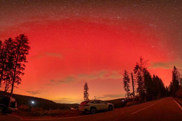 Aurora boreală cum nu ați mai văzut pe cerul Clujului