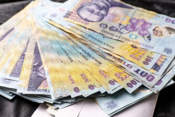 La cât a ajuns salariul mediu net la Cluj și câți salariați sunt în județ
