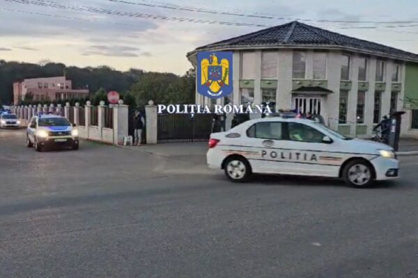 RAZIE de amploare la Câmpia Turzii cu zeci de polițiști și jandarmi