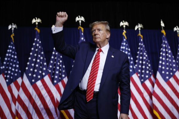 Ciucă și Ciolacu i-au transmis felicitări lui Donald Trump pentru victoria istorică din America