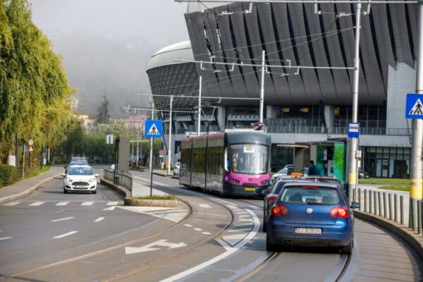 Program prelungit al transportului în comun pentru meciul „U” Cluj – FCSB