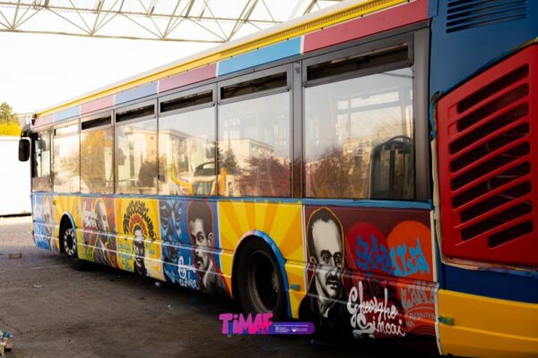 Un autobuz inedit va circula pe străzile din Cluj-Napoca
