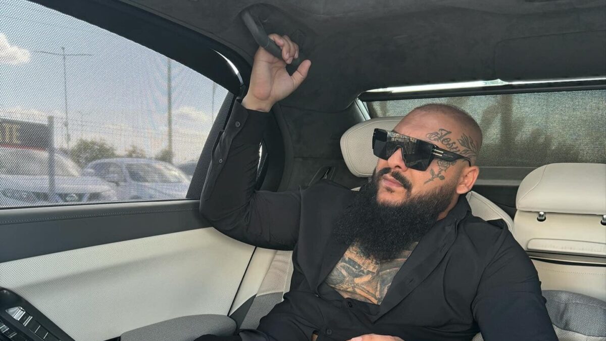 Un manelist care a fost arestat la domiciliu i-a lansat maneaua lui Nicolae Ciucă