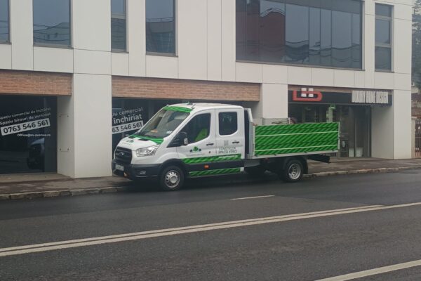 Legea-i pentru fraieri la firmele de casă ale primăriei lui Boc