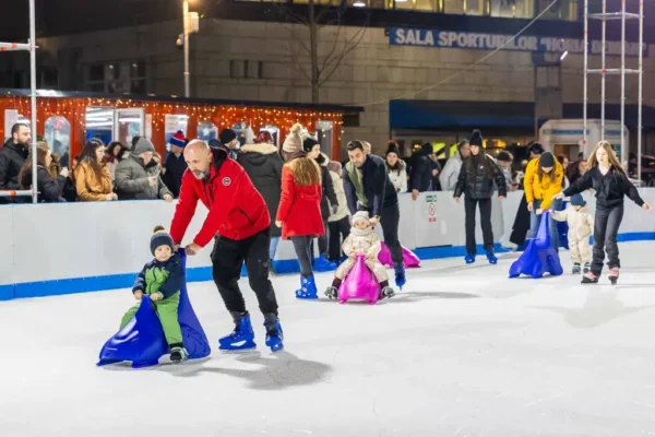 Târgul de Iarnă se deschide astăzi pe platoul Sălii Sporturilor