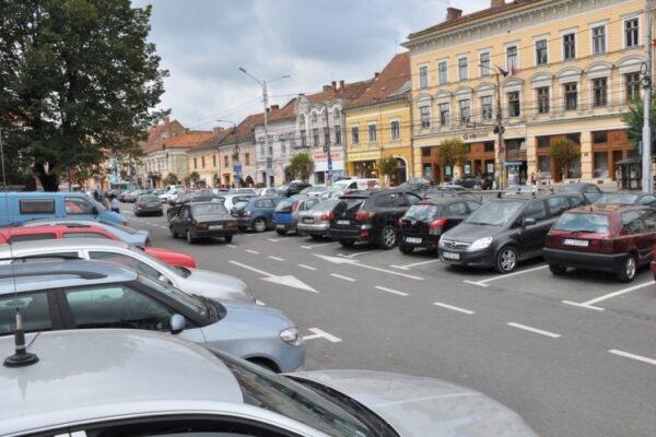 S-a stabilit un regulament nou pentru închirierea locurilor de parcare la Cluj-Napoca