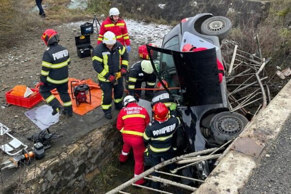 Elicopterul SMURD a intervenit la un accident între Mera și Nădășelu. Două victime transportate la spital