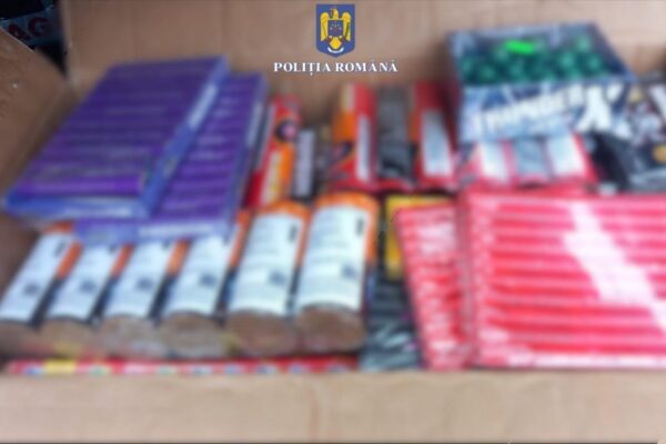 Încă 100 kg de articole pirotehnice confiscate la Cluj de poliție