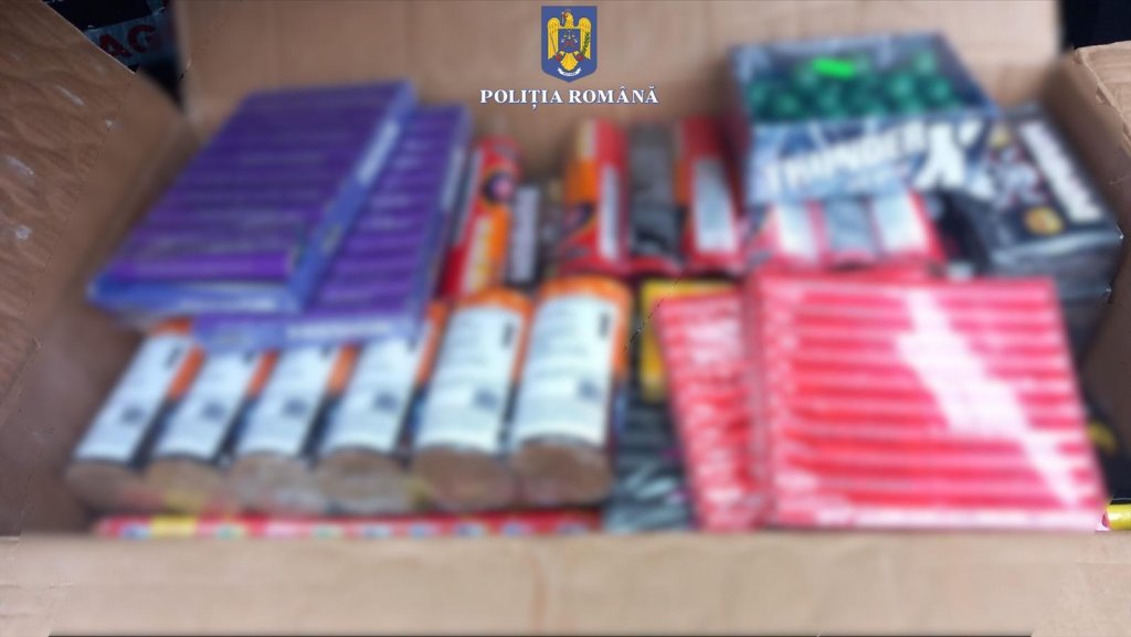 Încă 100 kg de articole pirotehnice confiscate la Cluj