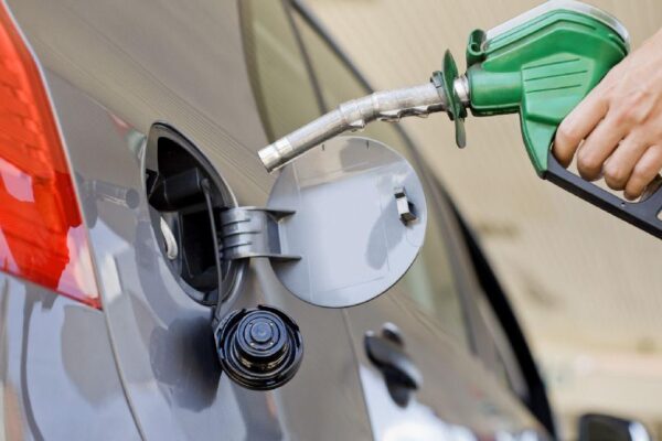 Veste proastă pentru toți românii. 2025 vine cu scumpirea carburanților