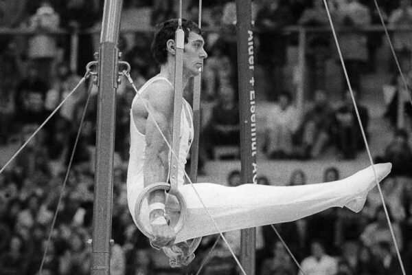 A murit primul campion mondial al gimnasticii românești. Dan Grecu avea 74 ani