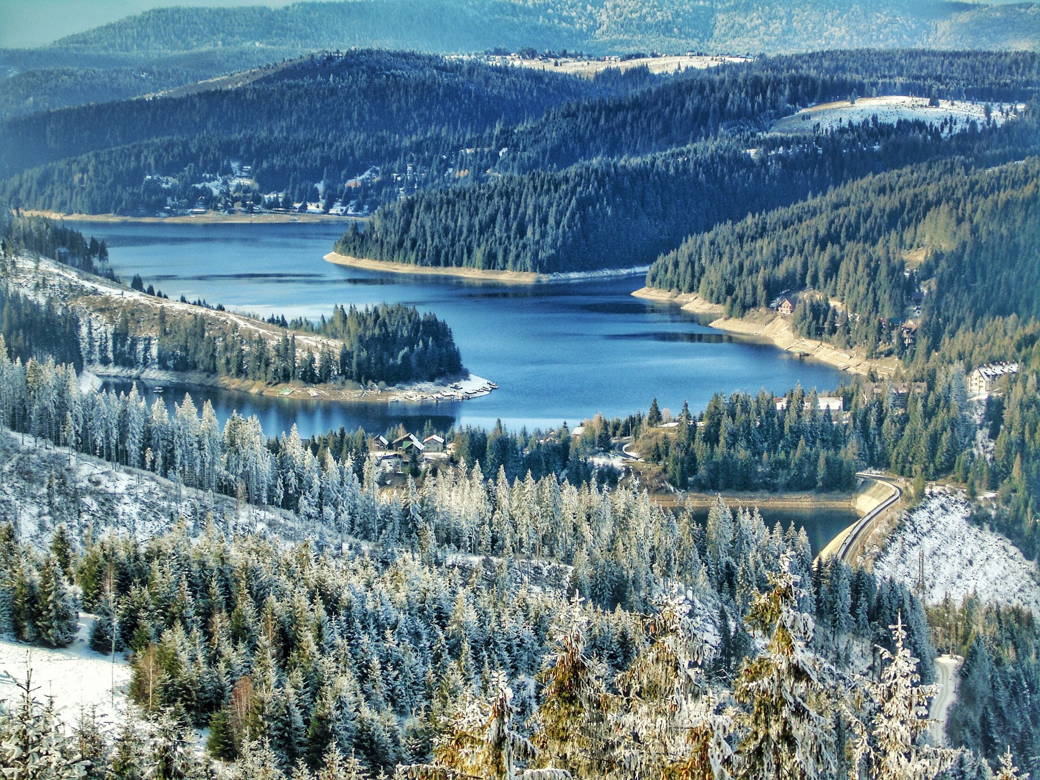 Imagini de poveste cu Lacul Beliș-Fântânele