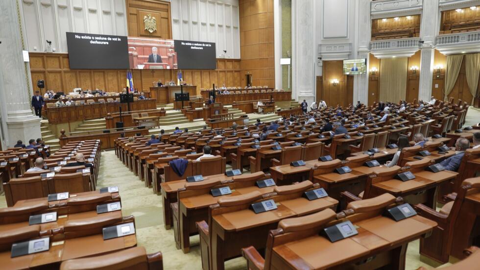 Reunirea noului Parlament are loc astăzi pentru depunerea jurământului și preluarea mandatelor