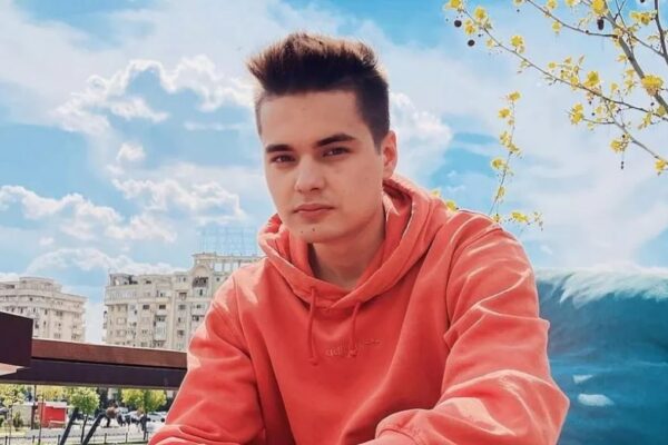 Câți bani câștigă SELLY din Youtube? E cel mai urmărit vlogger din România